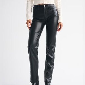 Abercrombie & Fitch The ‘90’s Straight Ultra High Rise Vegan Leather Pant